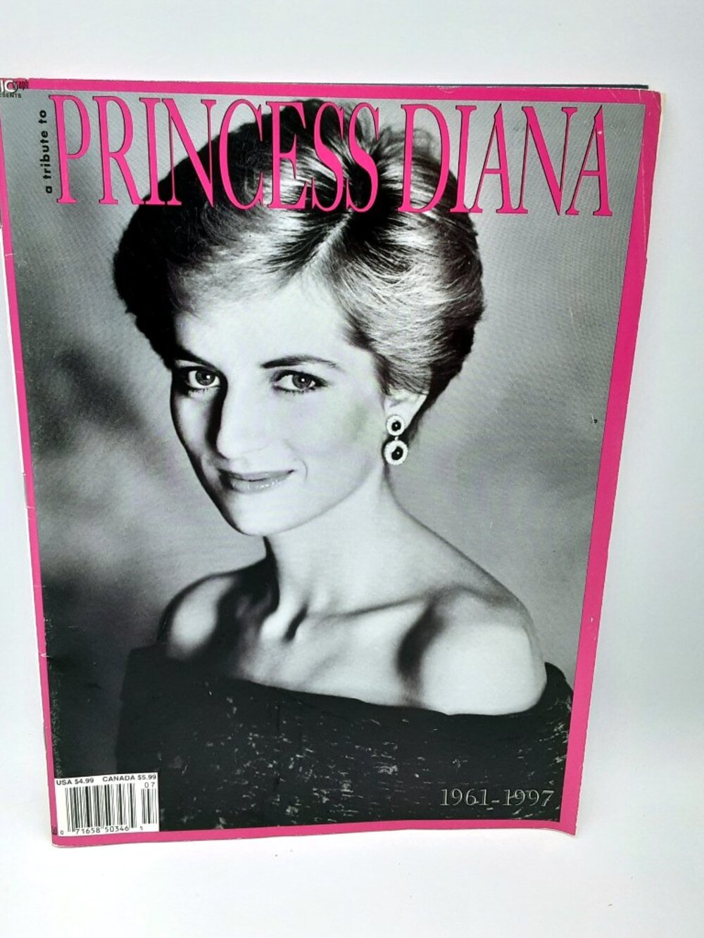 Princess Diana Queen of Hearts 1961-1997 Biograph Tribute Magazine
